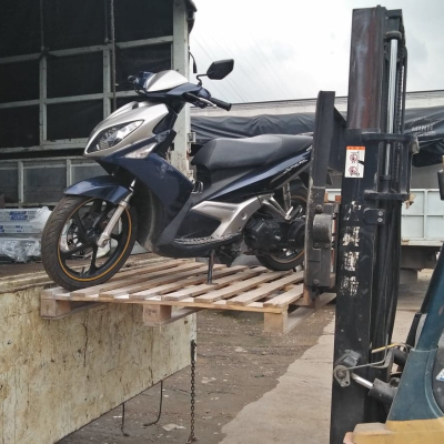 Dịch vụ vận chuyển xe máy về quê 2019