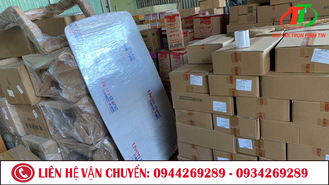 gui hang tu van gia vao sai gon